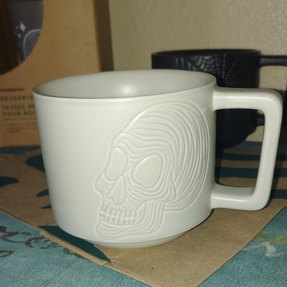 Starbucks Other - Starbucks 2019 Halloween skull mug